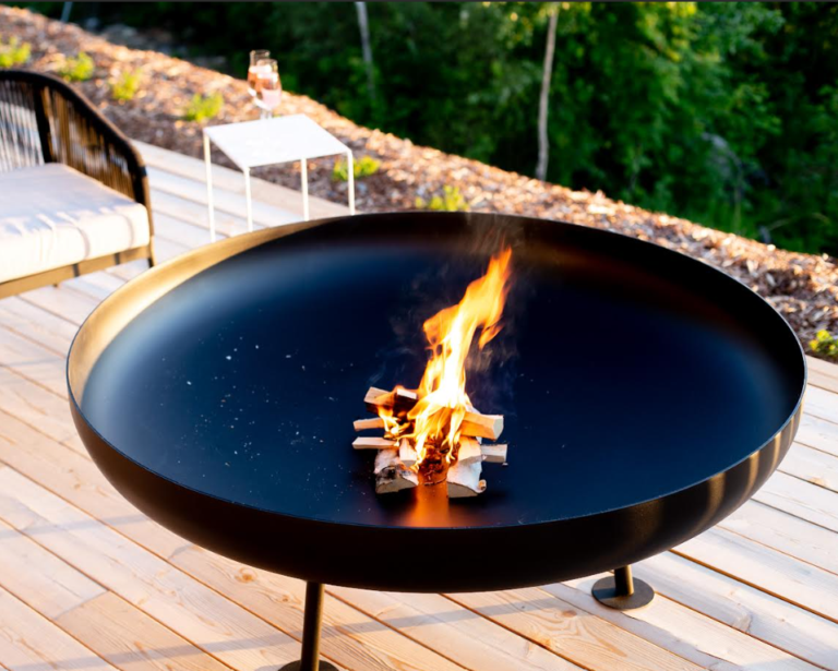 Musta Design Tulipesä 135cm