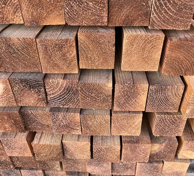 Runkopuutavara 48×48 mm talouslaadun painekyllästetty ruskea sileä