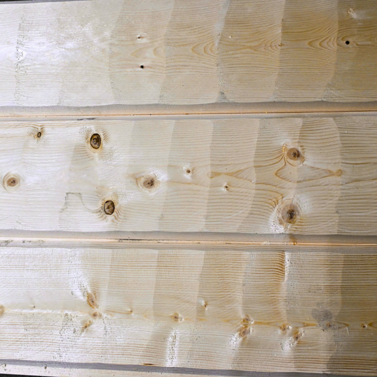 Piilutettu hirsipaneeli kuusi 28x195mm